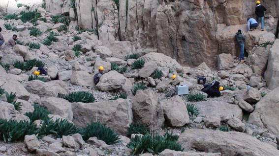 Preparing for laser scanning at Hung-e Kamalvand